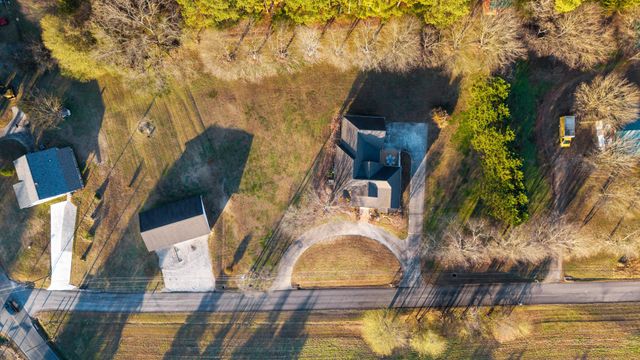 121 Hiwassee Drive, NE, Charleston, TN 37310