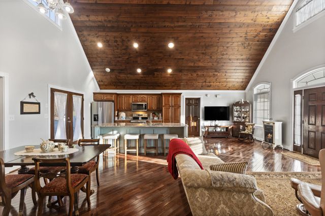 121 Hiwassee Drive, NE, Charleston, TN 37310