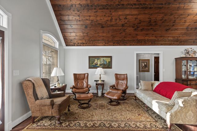 121 Hiwassee Drive, NE, Charleston, TN 37310