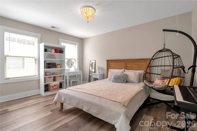 27 Mann Lane, Fletcher, NC 28732