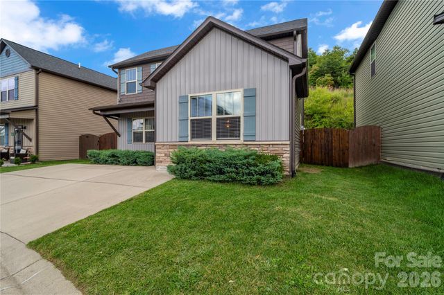 27 Mann Lane, Fletcher, NC 28732