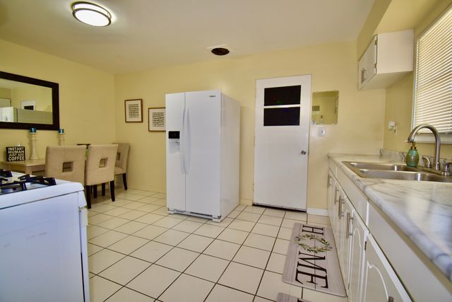 1645 Jackson Street, North Chicago, IL 60064