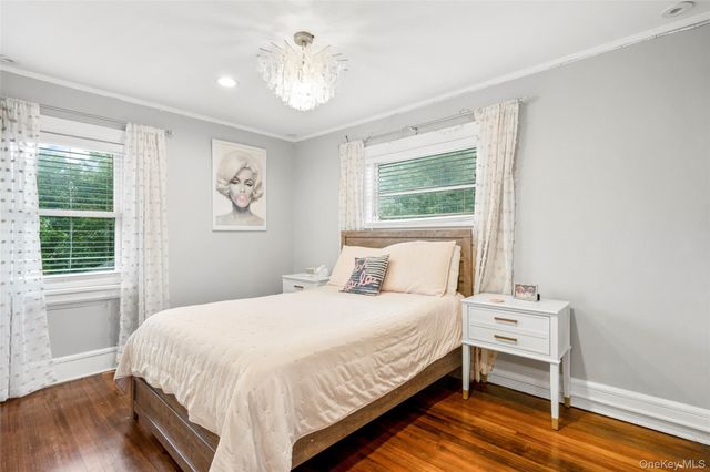 20 Elk Avenue, New Rochelle, NY 10804