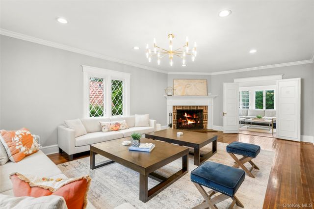 20 Elk Avenue, New Rochelle, NY 10804