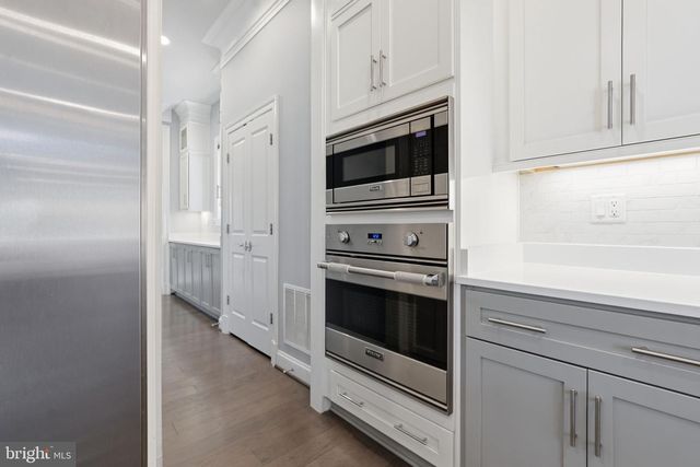 9123 OLD GEORGETOWN RD, Bethesda, MD 20814