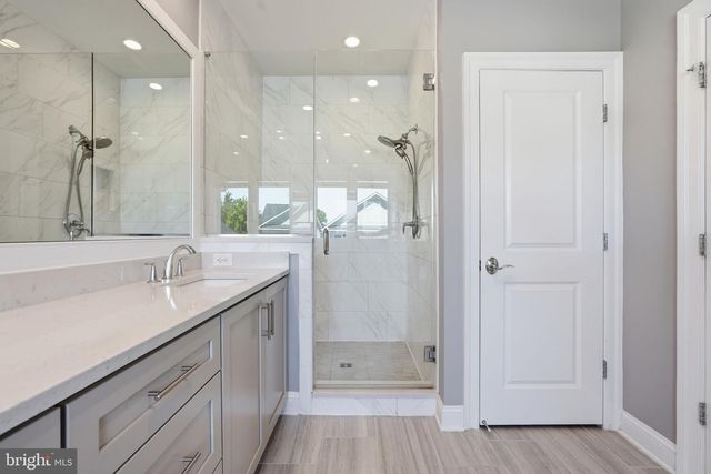 9123 OLD GEORGETOWN RD, Bethesda, MD 20814
