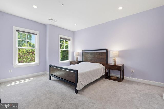 9123 OLD GEORGETOWN RD, Bethesda, MD 20814