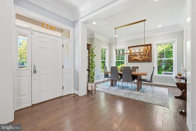 9123 OLD GEORGETOWN RD, Bethesda, MD 20814