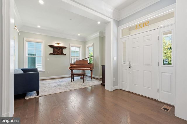 9123 OLD GEORGETOWN RD, Bethesda, MD 20814