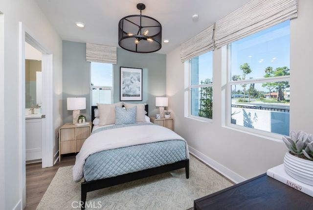 1074 E Overlook Drive, Orange, CA 92867