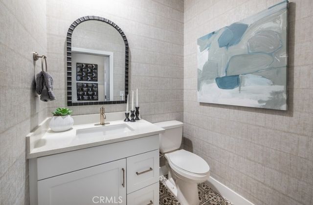 1074 E Overlook Drive, Orange, CA 92867