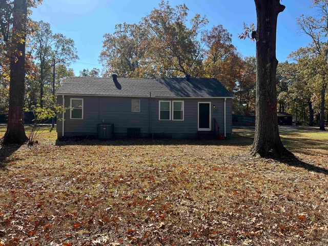 7101 Oxford Drive, Pine Bluff, AR 71602