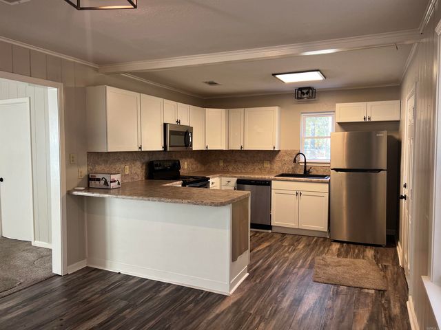 7101 Oxford Drive, Pine Bluff, AR 71602