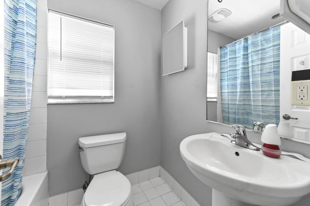 218 N H Street, Lake Worth Beach, FL 33460