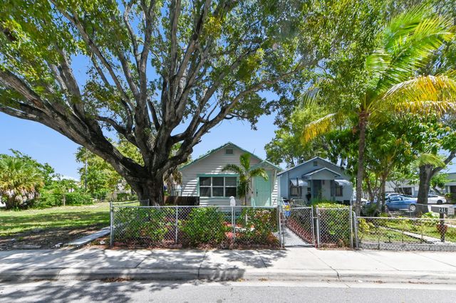 218 N H Street, Lake Worth Beach, FL 33460
