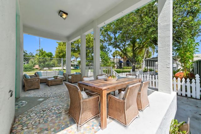 218 N H Street, Lake Worth Beach, FL 33460