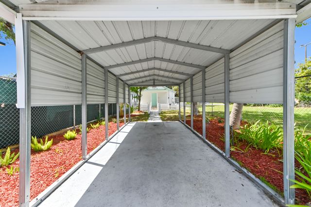 218 N H Street, Lake Worth Beach, FL 33460