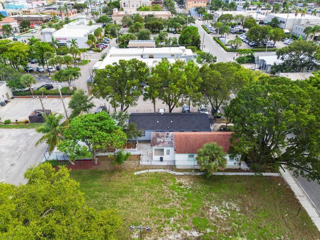 218 N H Street, Lake Worth Beach, FL 33460
