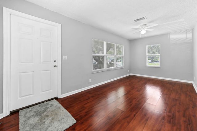218 N H Street, Lake Worth Beach, FL 33460