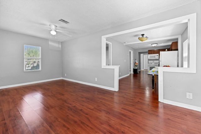218 N H Street, Lake Worth Beach, FL 33460