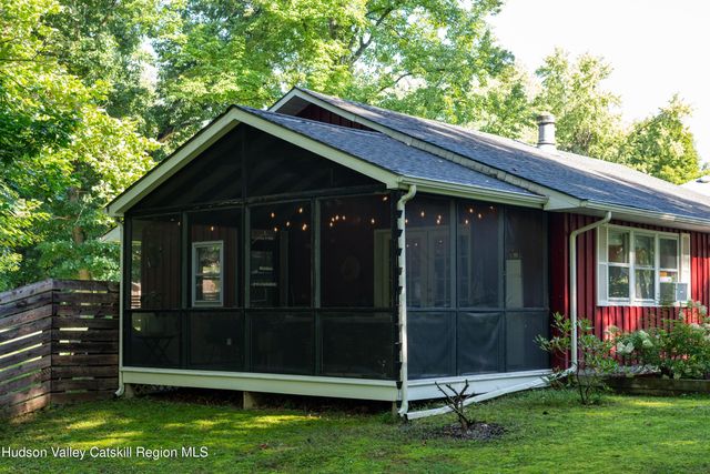 303 Sepasco Lake, Rhinebeck, NY 12572