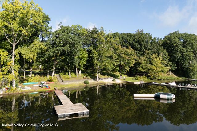 303 Sepasco Lake, Rhinebeck, NY 12572
