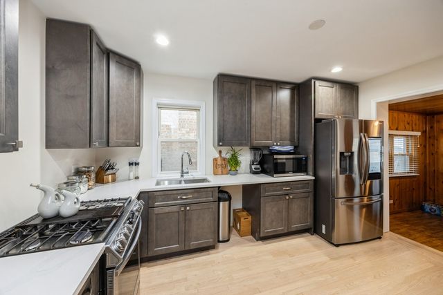 2238 Forest Avenue, North Riverside, IL 60546