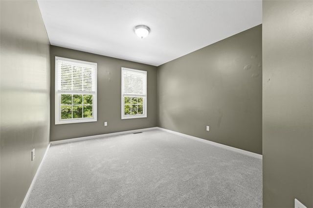 119 Walnut Dr, Nottingham, PA 15330
