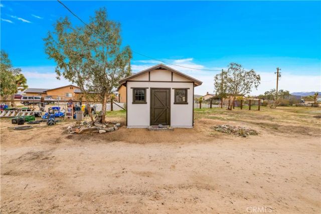 4442 Bonita, Yucca Valley, CA 92284
