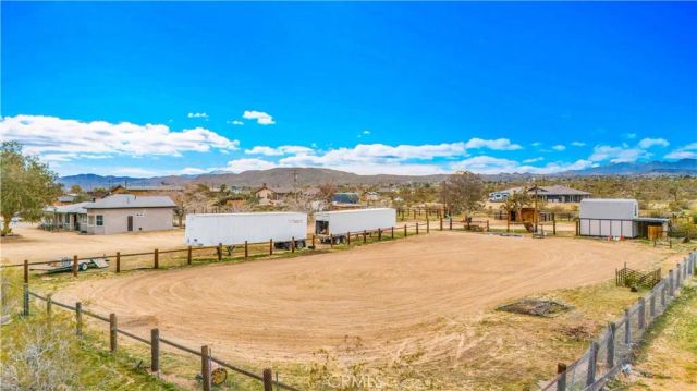 4442 Bonita, Yucca Valley, CA 92284