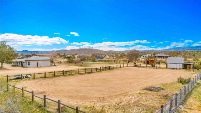 4442 Bonita, Yucca Valley, CA 92284