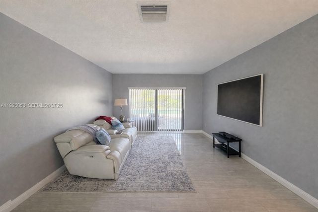 1341 NW 71st Ave, Plantation, FL 33313