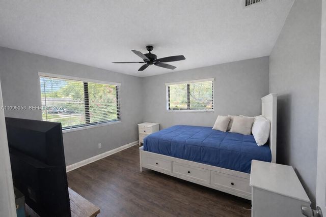 1341 NW 71st Ave, Plantation, FL 33313