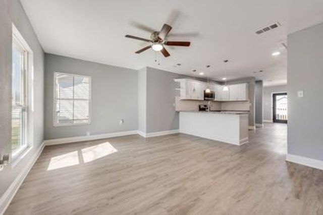 609 E Morton Street, Denison, TX 75021
