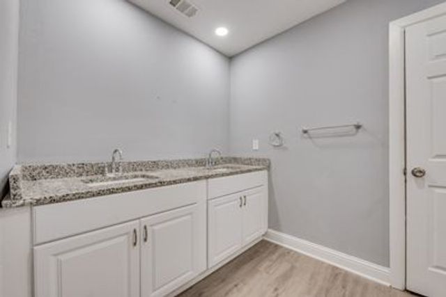 609 E Morton Street, Denison, TX 75021