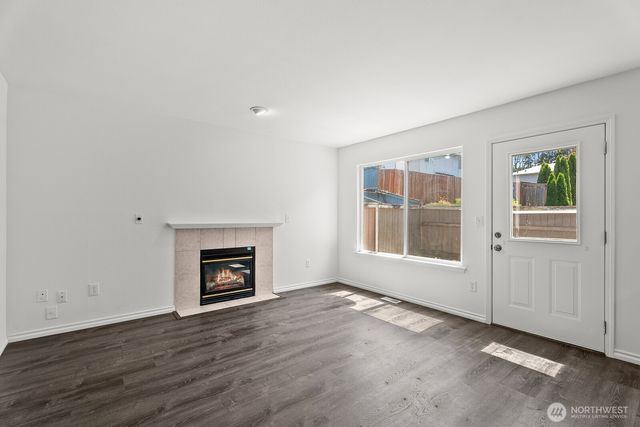 2707 S 268th Place, Kent, WA 98032