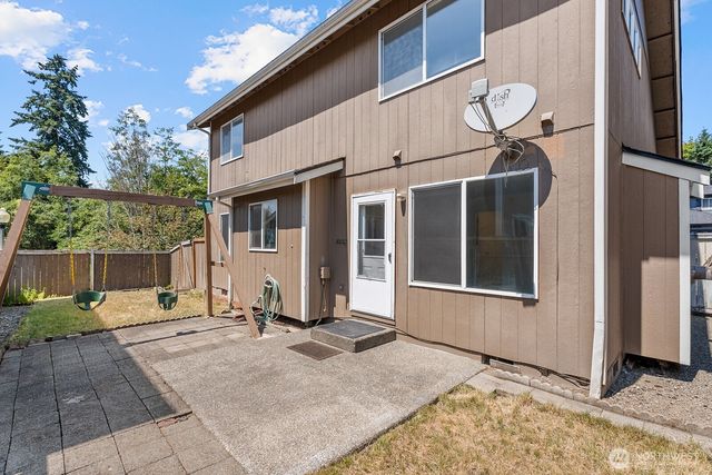 2707 S 268th Place, Kent, WA 98032