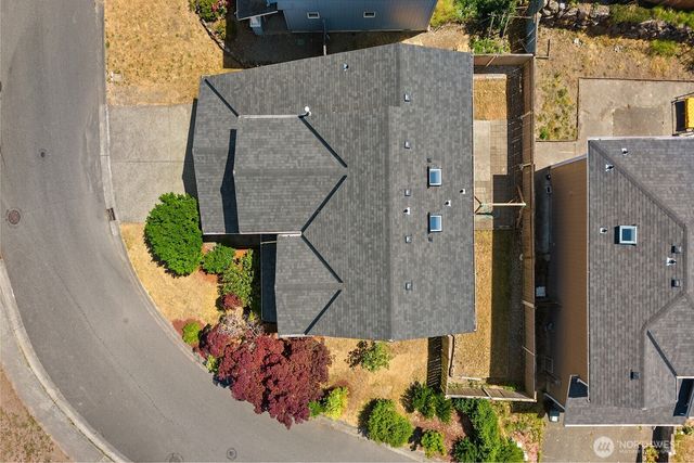 2707 S 268th Place, Kent, WA 98032