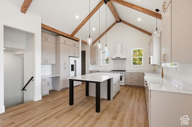 76 W 200 S, Hyde Park, UT 84318