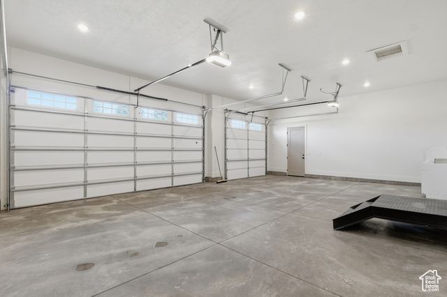 76 W 200 S, Hyde Park, UT 84318