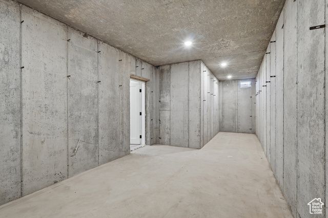 76 W 200 S, Hyde Park, UT 84318