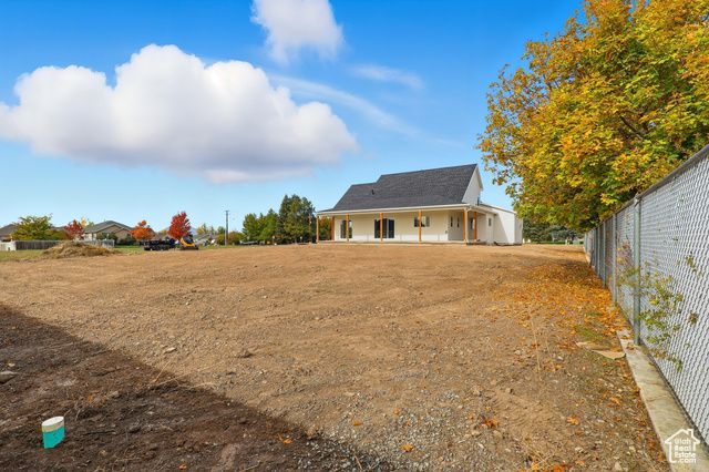 76 W 200 S, Hyde Park, UT 84318