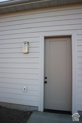 76 W 200 S, Hyde Park, UT 84318