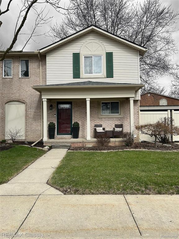 1987 E Franklin Drive 65, Canton Charter Township, MI 48187