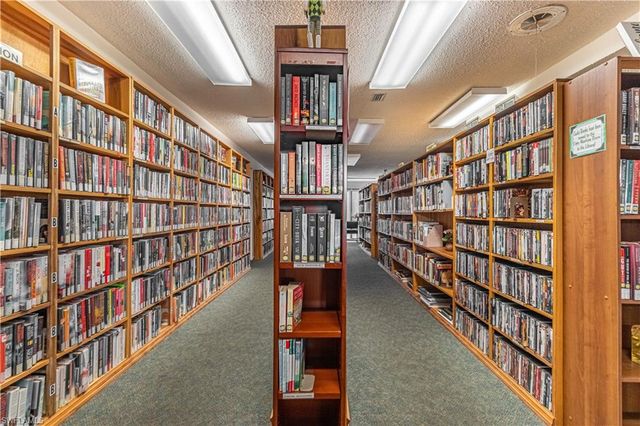 7402 Lake Breeze DR # 114, Fort Myers, FL 33907