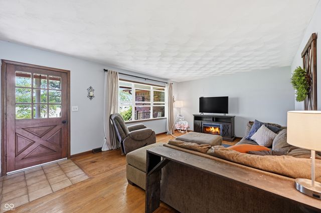 5827 S INDIANA 75, Jamestown, IN 46147