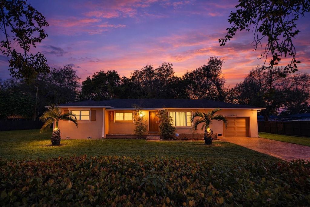 2970 Griffin Road, Fort Lauderdale, FL 33312