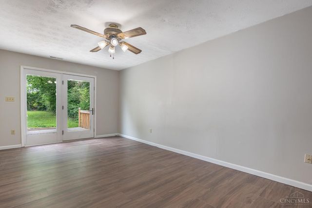 4015 Vannest Avenue, Middletown, OH 45042