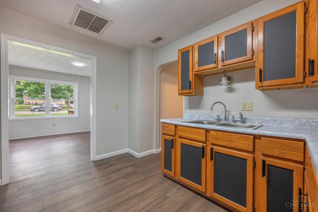 4015 Vannest Avenue, Middletown, OH 45042
