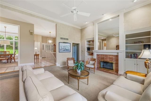 12637 Pawnee Lane, Leawood, KS 66209